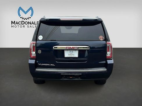 Used 2018 GMC Yukon XL Denali w/ Denali Ultimate Package AWD/4WD image 6