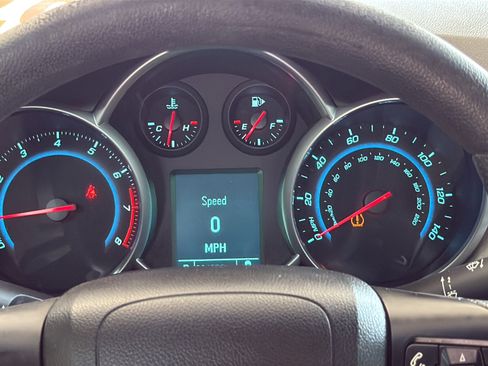 Used 2012 Chevrolet Cruze LS w/ Connectivity Package FWD image 20