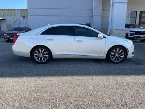 Used 2014 Cadillac XTS image 6