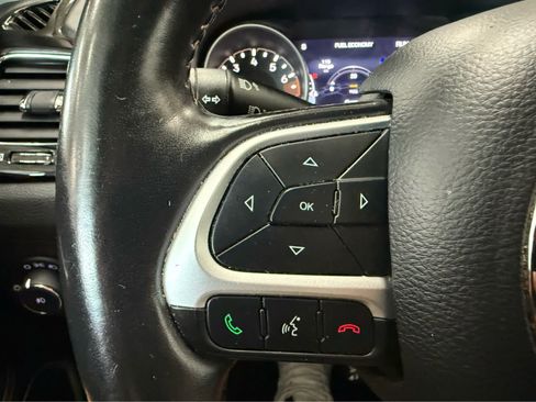 Used 2019 Jeep Compass Limited AWD/4WD image 14
