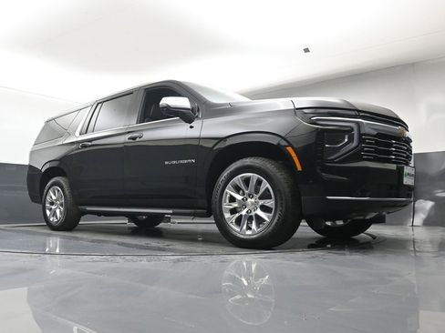 New 2026 Chevrolet Suburban Premier w/ Sun And Tow Package AWD/4WD image 29