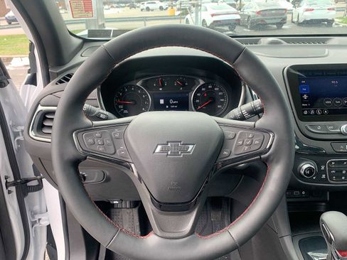 Certified 2024 Chevrolet Equinox RS w/ RS Leather Package image 11