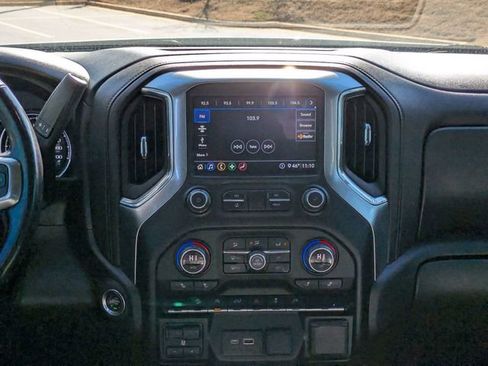 Used 2020 Chevrolet Silverado 1500 RST image 18