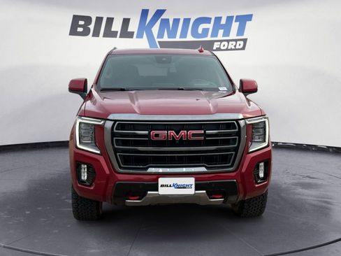 Used 2023 GMC Yukon XL AT4 w/ AT4 Premium Package AWD/4WD image 8