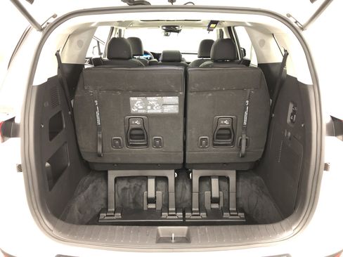 Certified 2024 Kia Carnival SX Prestige image 8