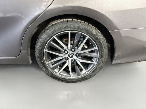 Used 2024 Toyota Camry XLE FWD image 37