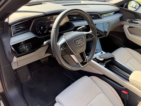Used 2024 Audi Q8 e-tron Prestige w/ Prestige Package AWD/4WD image 17