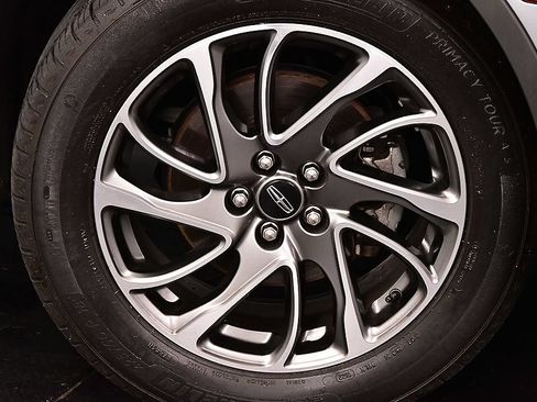 Used 2022 Lincoln Corsair AWD w/ Equipment Group 101A image 10
