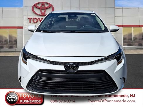Certified 2026 Toyota Corolla LE FWD image 2