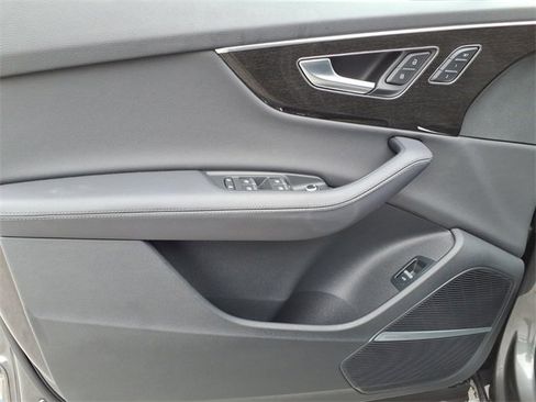 Used 2023 Audi Q7 3.0T Premium Plus w/ Premium Plus Package image 11