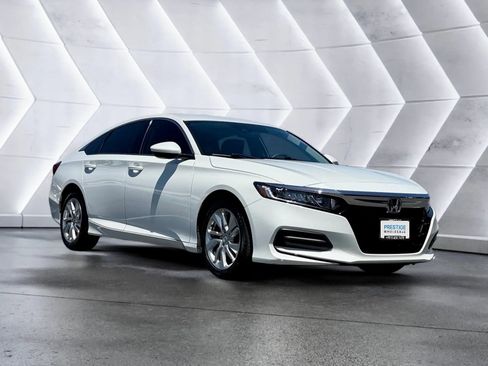 Used 2019 Honda Accord LX image 3