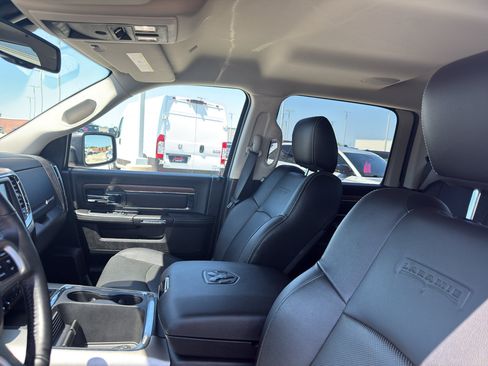 Used 2017 RAM 1500 Laramie w/ Convenience Group AWD/4WD image 27