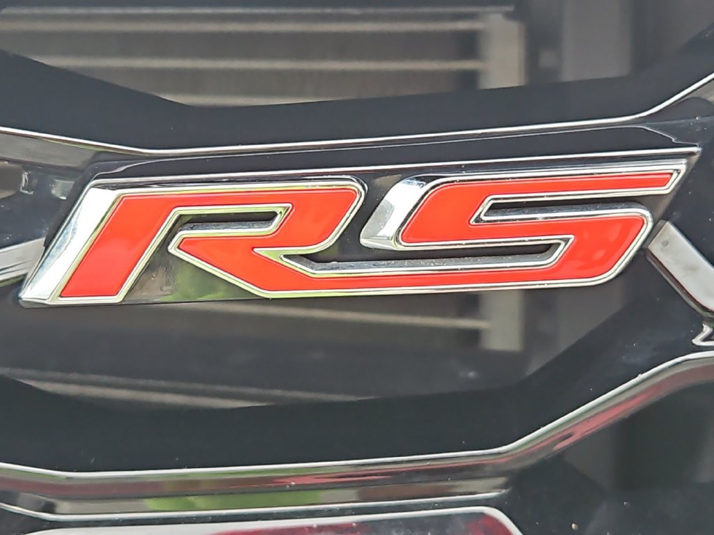 Used 2023 Chevrolet Traverse RS AWD/4WD image 24