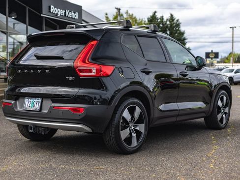Used 2019 Volvo XC40 T5 Momentum AWD/4WD image 8