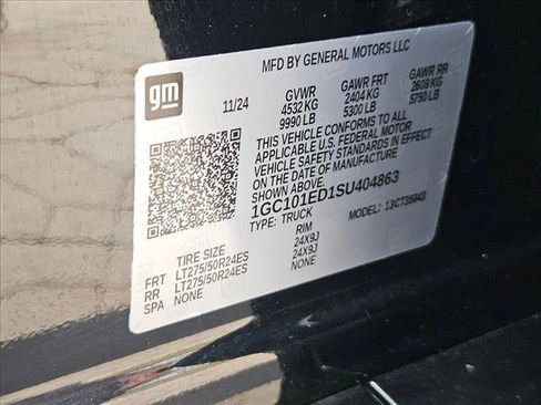 New 2025 Chevrolet Silverado EV RST image 18