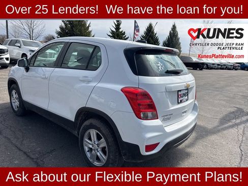 Used 2018 Chevrolet Trax LS AWD/4WD image 20