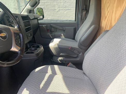 Used 2019 Chevrolet Express 2500 w/ Communications Package RWD image 8