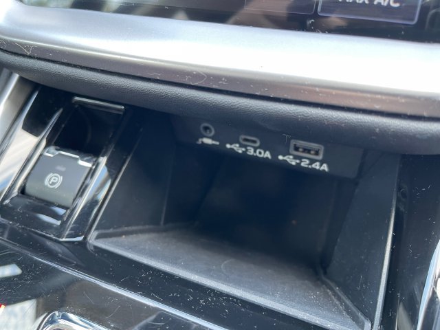 Used 2024 Subaru Outback Premium AWD/4WD image 21
