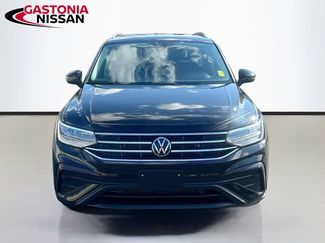 Used 2024 Volkswagen Tiguan SE video 2