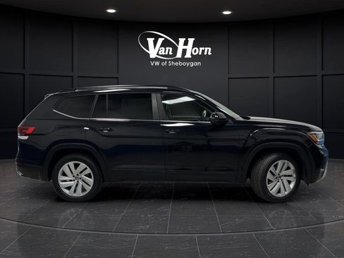 Used 2021 Volkswagen Atlas SE image 2