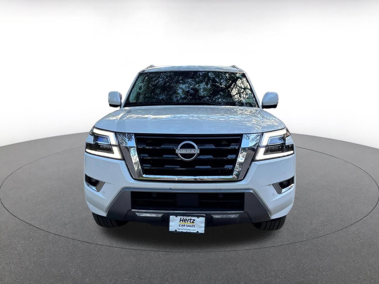 Used 2024 Nissan Armada SL RWD image 2