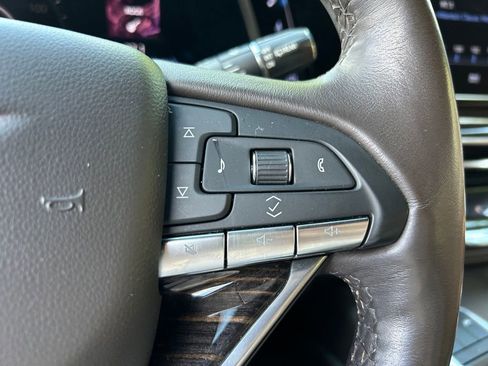 Used 2022 Cadillac Escalade Sport w/ LPO, ONYX Package RWD image 26