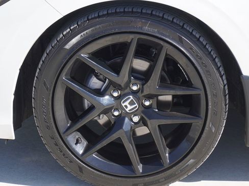 Used 2026 Honda Civic Sport image 4
