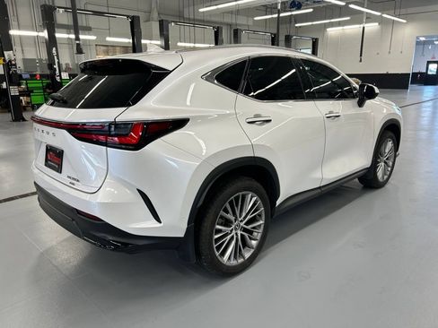 Used 2025 Lexus NX 350h AWD w/ Accessory Package (2T) image 3