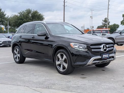 Used 2018 Mercedes-Benz GLC 300 image 3
