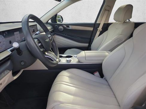 Used 2025 Genesis GV80 2.5T Advanced AWD/4WD image 13