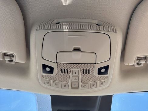 Certified 2021 Lincoln Navigator Reserve w/ Luxury Package image 40