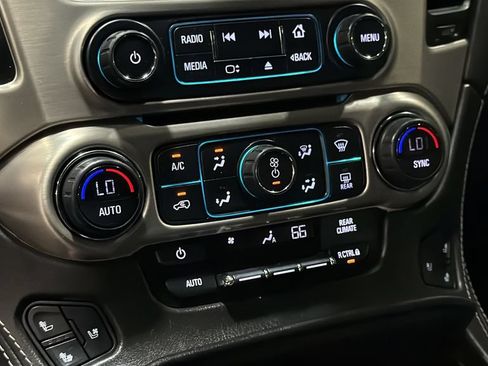 Used 2019 GMC Yukon XL Denali AWD/4WD image 32