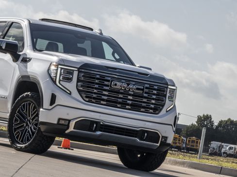 Used 2022 GMC Sierra 1500 Denali Ultimate image 5