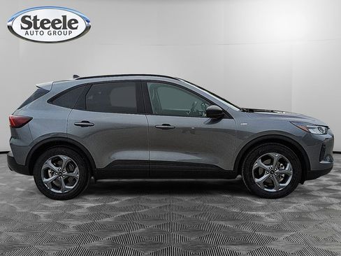 Used 2025 Ford Escape ST-Line image 6