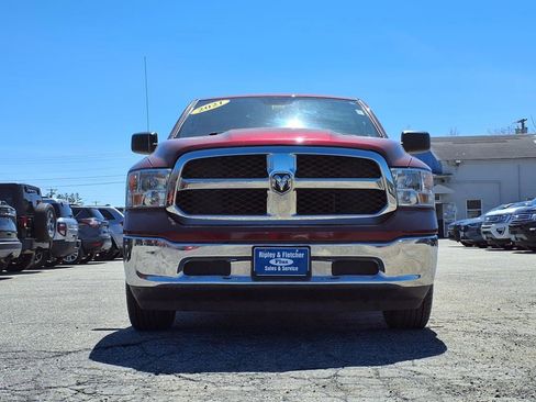 Used 2021 RAM 1500 Classic SLT image 2