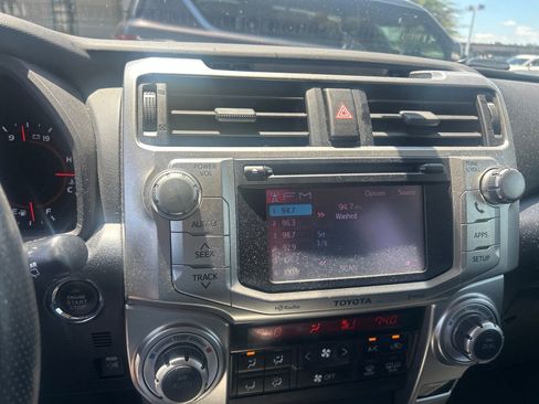 Used 2013 Toyota 4Runner Limited RWD image 15