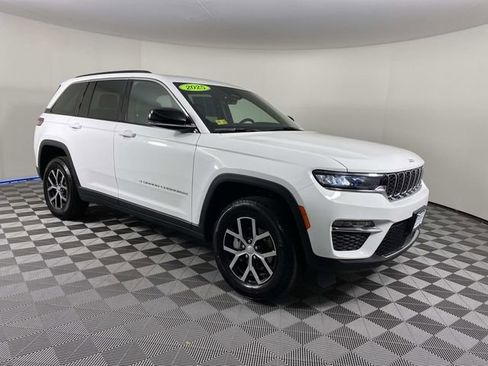 Used 2025 Jeep Grand Cherokee Limited AWD/4WD image 1