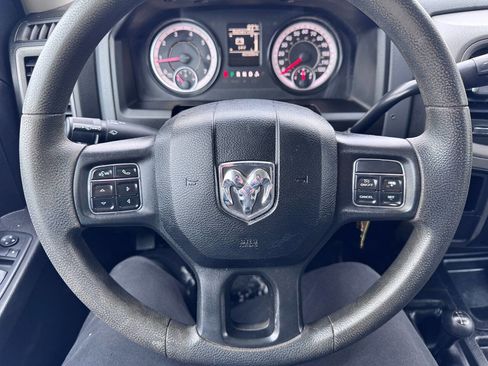 Used 2018 RAM 2500 Tradesman w/ Chrome Appearance Group image 9