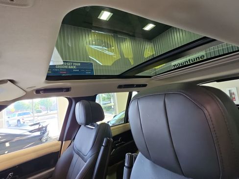 Used 2023 Land Rover Range Rover SE AWD/4WD image 22