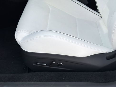 Used 2025 Tesla Model 3 Performance AWD/4WD image 13