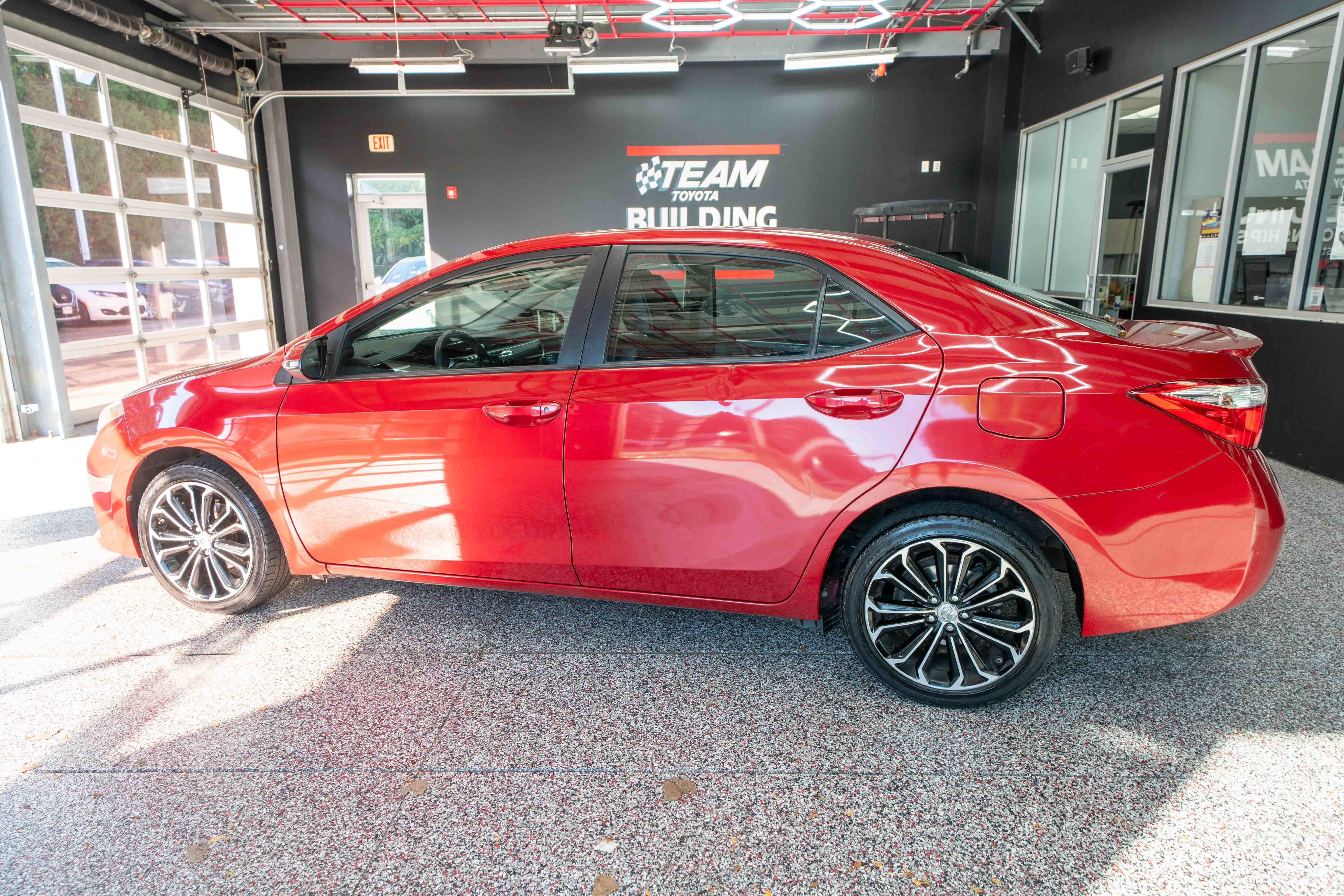 Used 2014 Toyota Corolla S FWD image 2