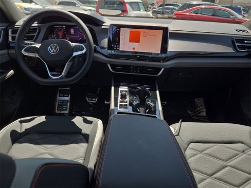 New 2025 Volkswagen Atlas Peak Edition SE image 16
