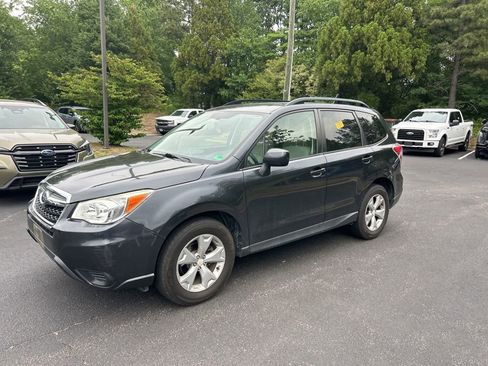 Used 2015 Subaru Forester 2.5i Premium AWD/4WD image 9