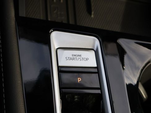 New 2026 Volkswagen Atlas Cross Sport SE image 30