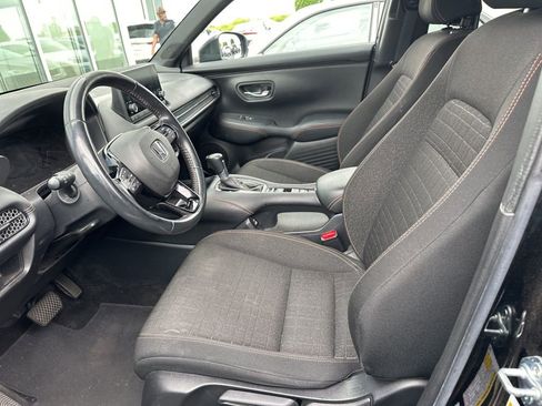 Used 2023 Honda HR-V Sport image 10