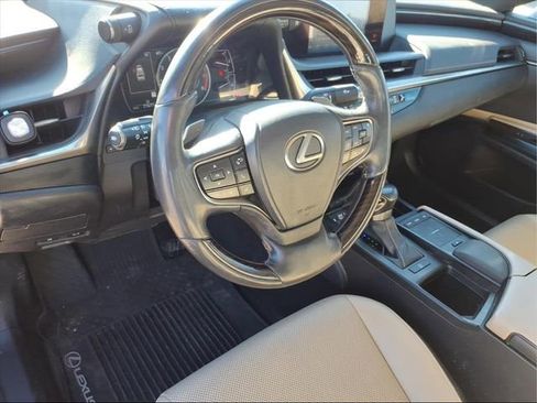 Used 2021 Lexus ES 250 w/ Premium Package image 8