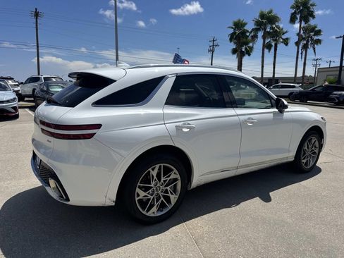 Used 2025 Genesis GV70 2.5T AWD/4WD image 5