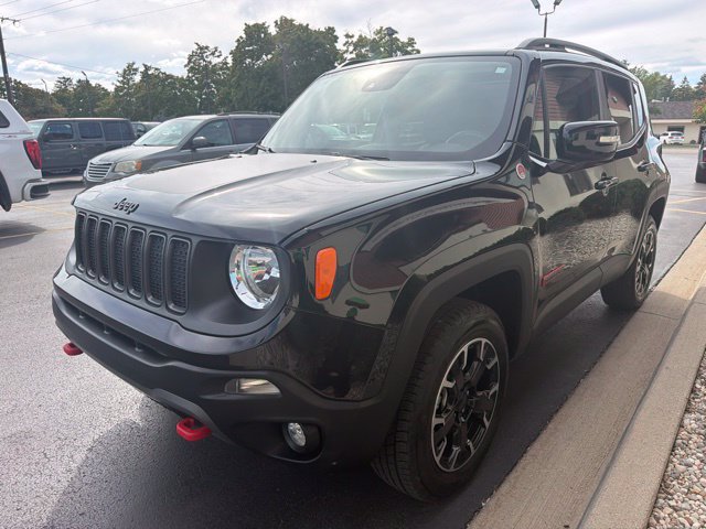 Certified 2023 Jeep Renegade Trailhawk w/ Sun/Sound Group AWD/4WD image 18