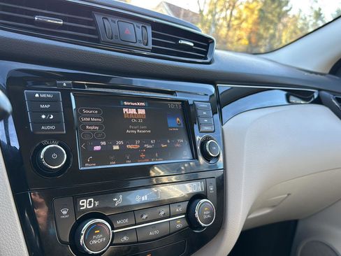 Used 2019 Nissan Rogue Sport SL image 21