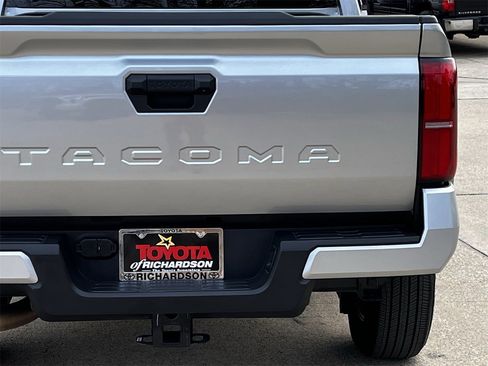 Used 2025 Toyota Tacoma SR5 image 6